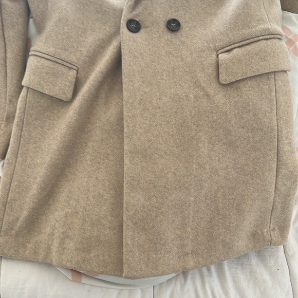 Coat - Picture 3 of 4